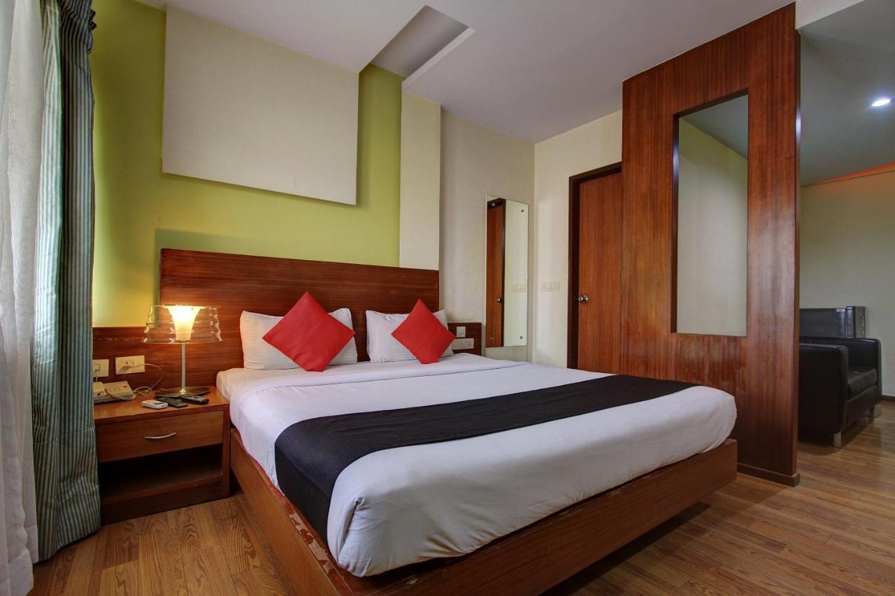 Collection O 29684 Hotel Vikram Palace & Restaurant Dayal Bagh Rom bilde